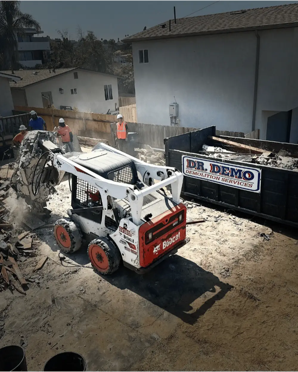 Dr Demo Dumpsters 15 yard roll off dumpster on residential driveway in San Diego CA